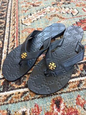 Tory Burch Black Monroe Leather Sandal size 9.5 M